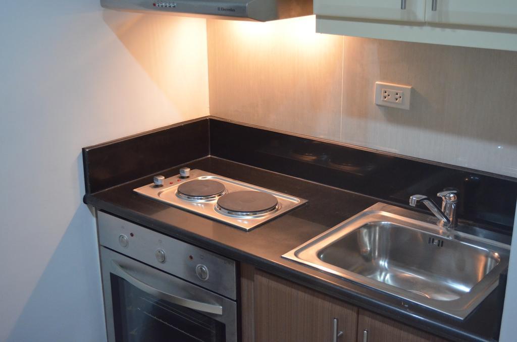 Greenbelt Madison Apartments Makati City Екстер'єр фото