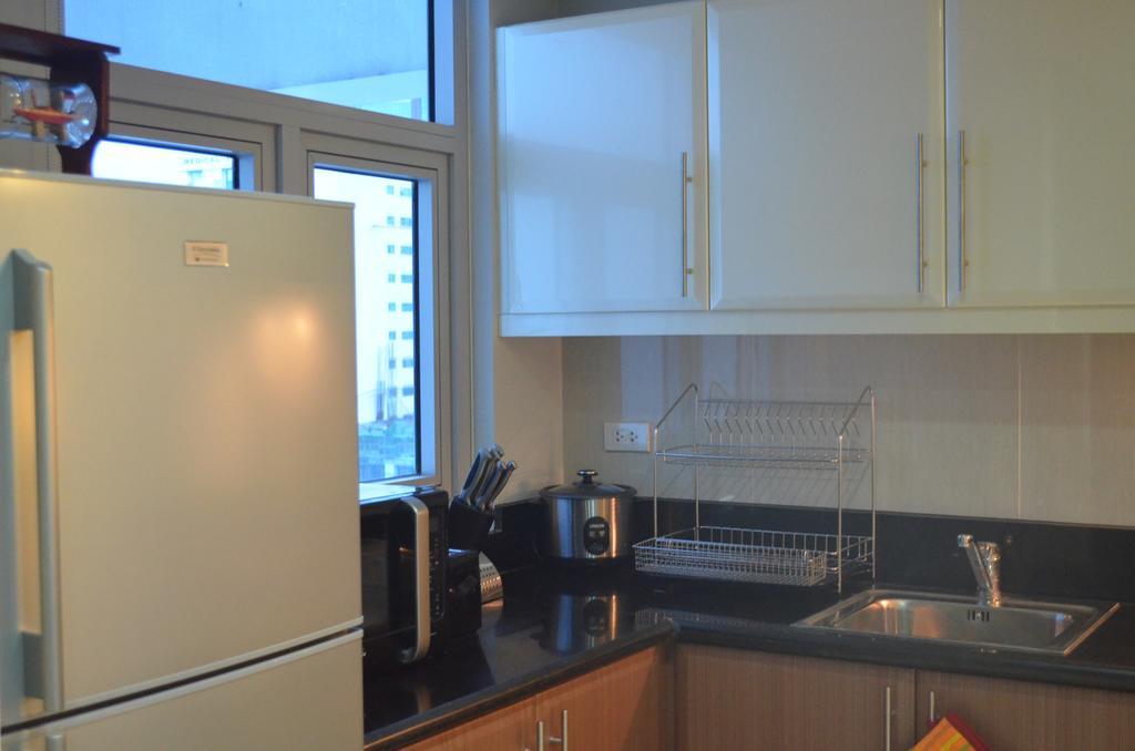 Greenbelt Madison Apartments Makati City Екстер'єр фото